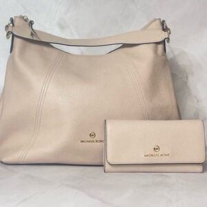 Michael Kors Sienna Large Hobo + Matching Wallet Pale Pink